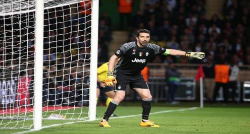 صحيفة فرنسية: سان جيرمان سيقدم بوفون للجماهير الأثنين